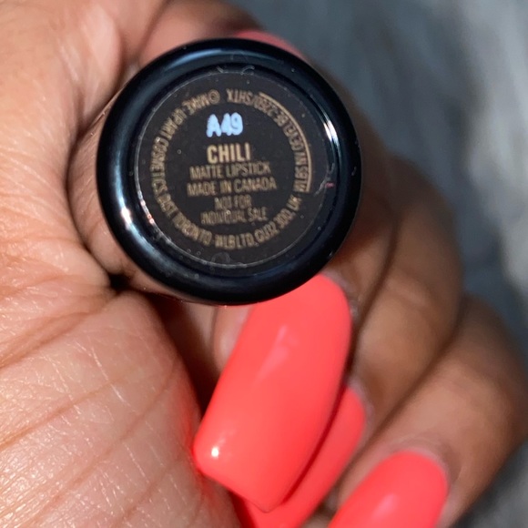 MAC Chilli - Picture 2 of 3